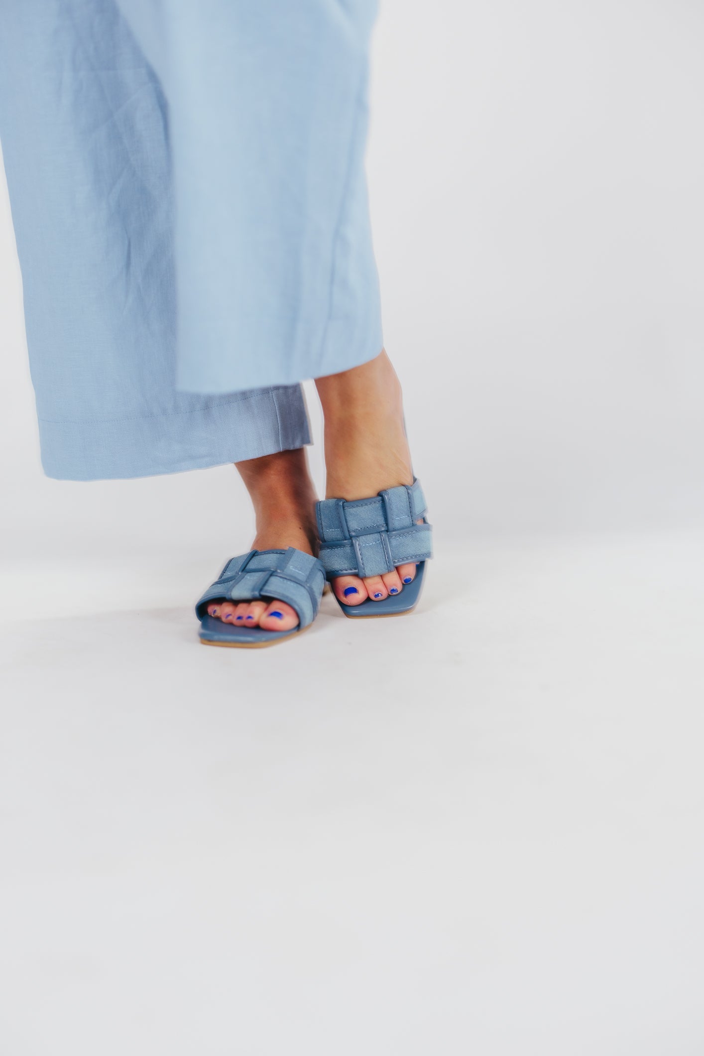 Essie Woven Canvas Slides in Denim